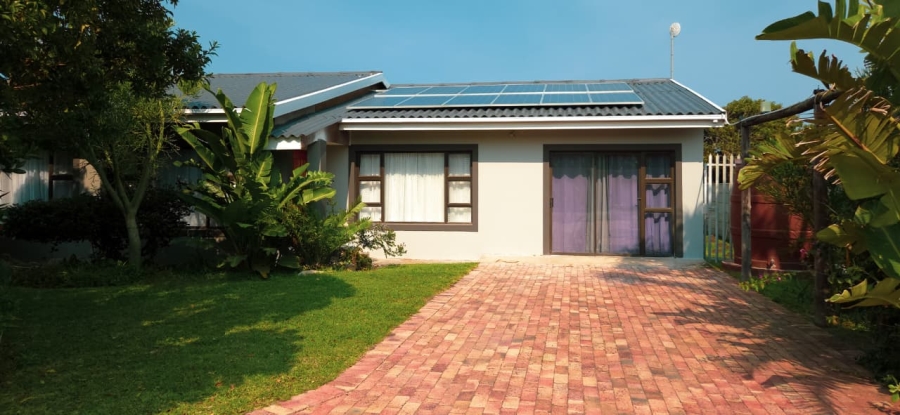 4 Bedroom Property for Sale in Boknesstrand Eastern Cape
